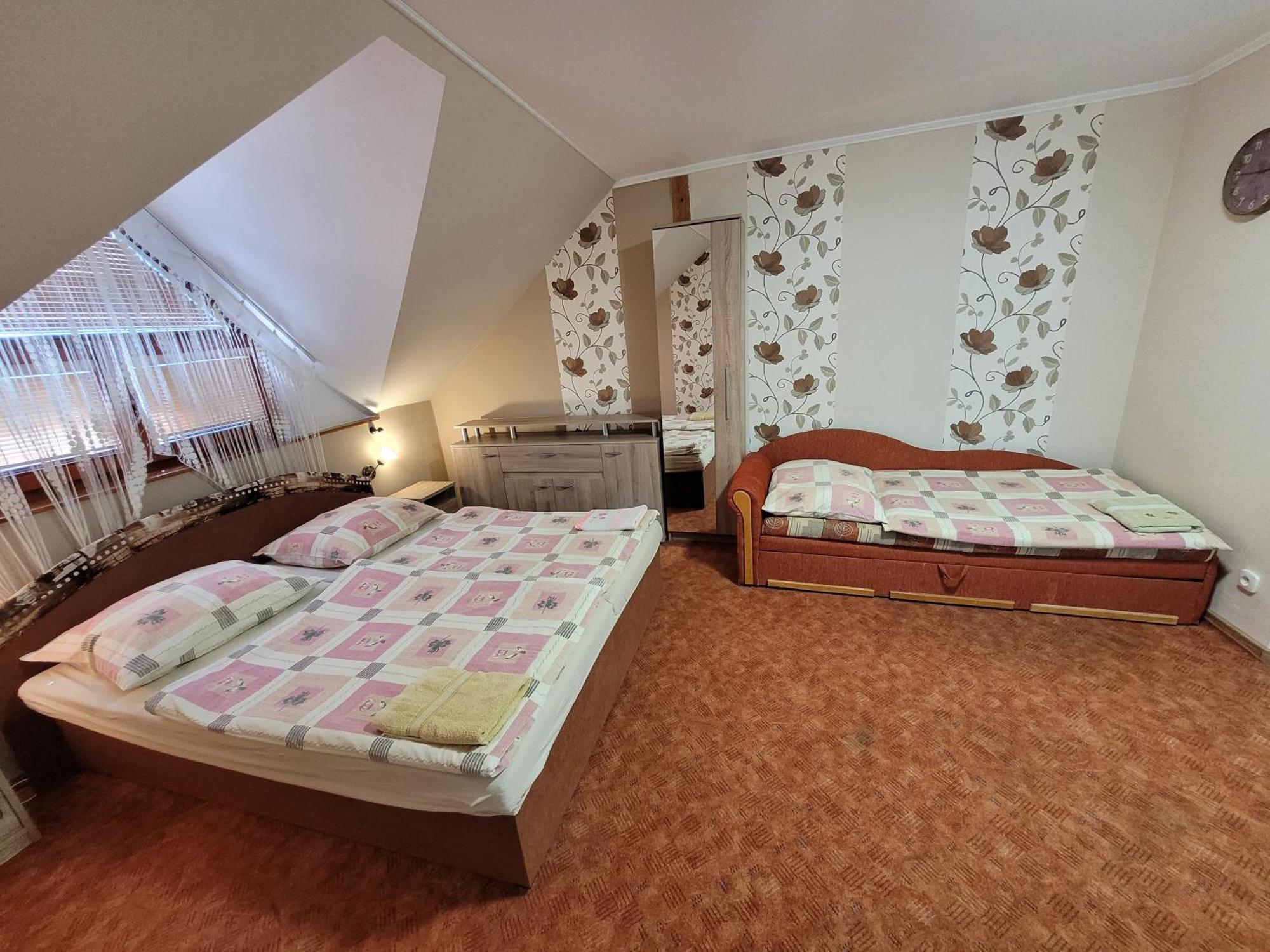 Penzion Korzo Štúrovo Esterno foto