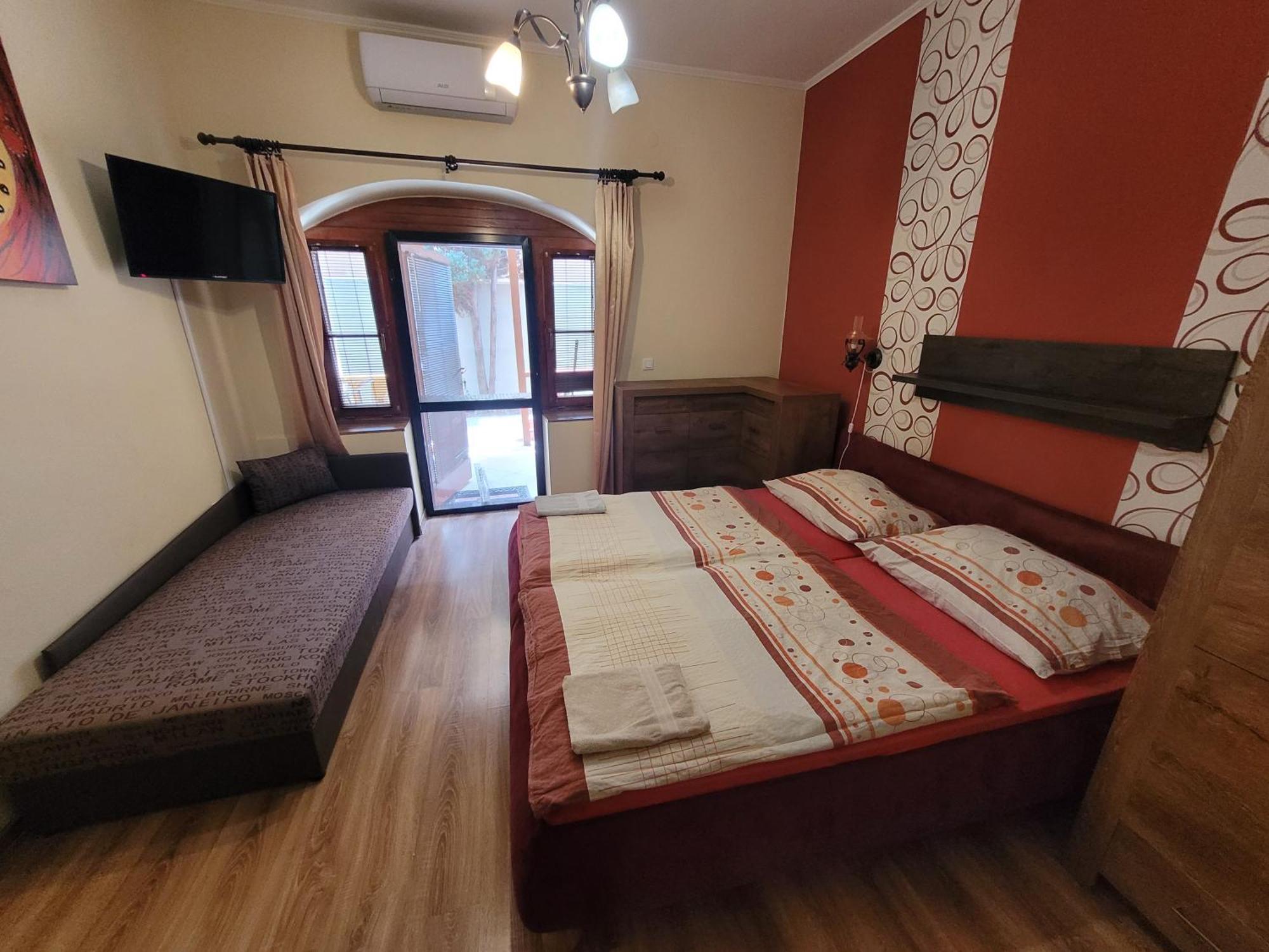 Penzion Korzo Štúrovo Esterno foto