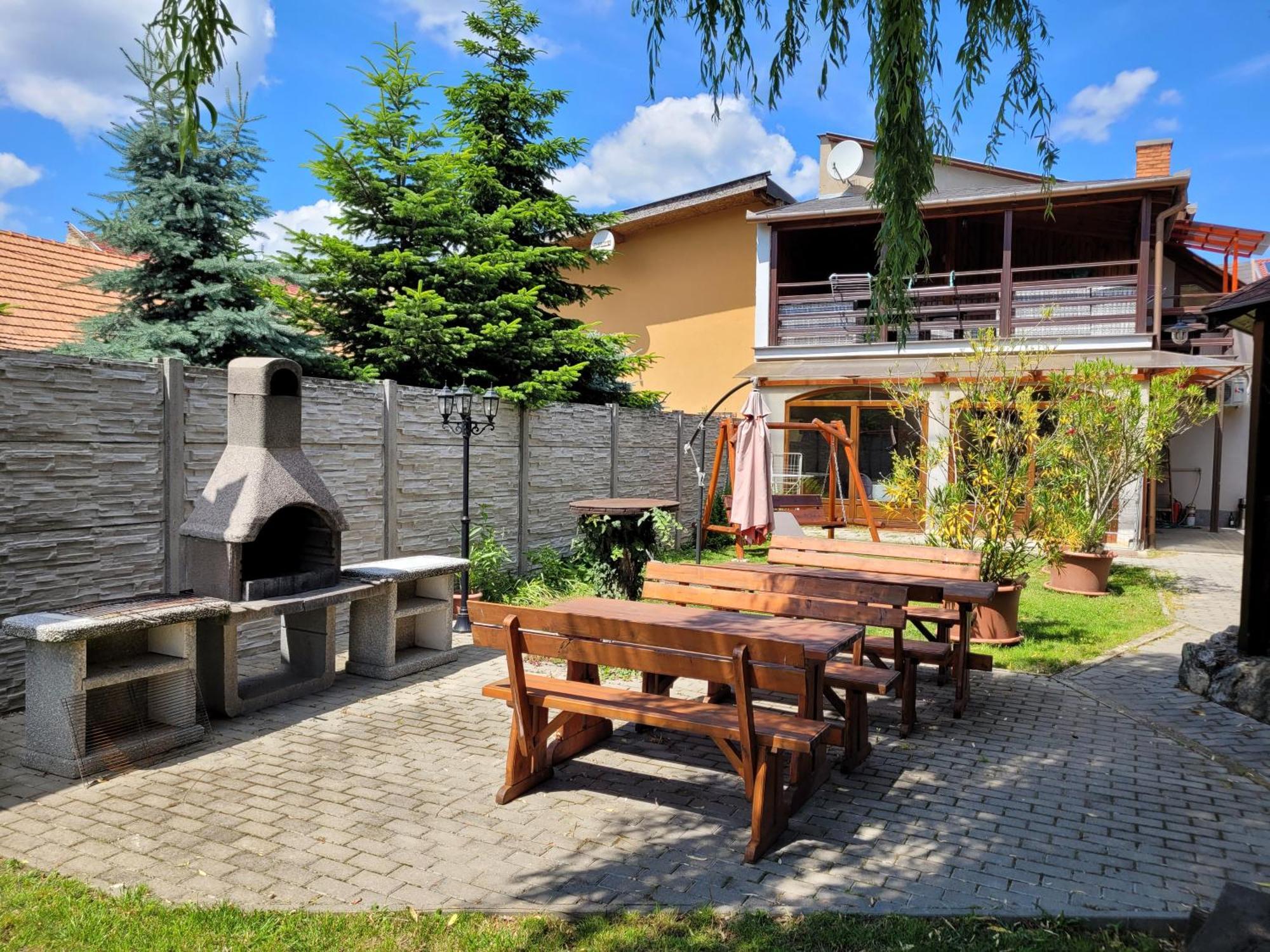 Penzion Korzo Štúrovo Esterno foto