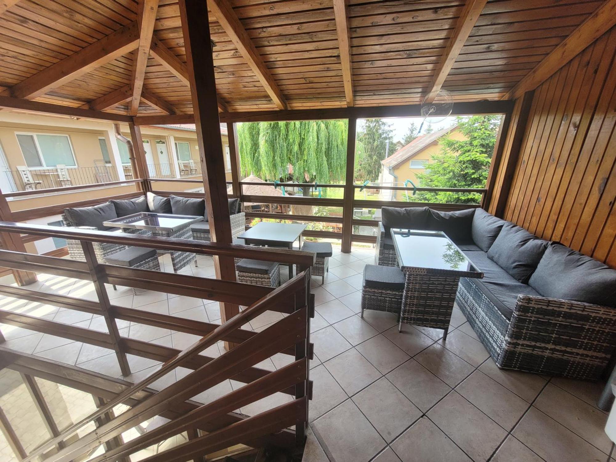 Penzion Korzo Štúrovo Esterno foto
